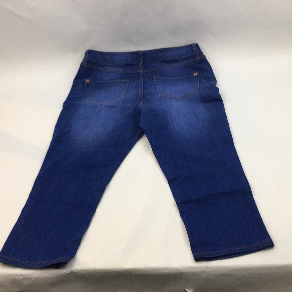 Ladies Junior No Bounderies stretch Jeans Size 11